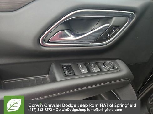 Used 2024 Chevrolet Suburban LT image 13