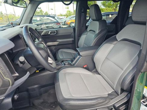 Used 2023 Ford Bronco Everglades AWD/4WD image 8