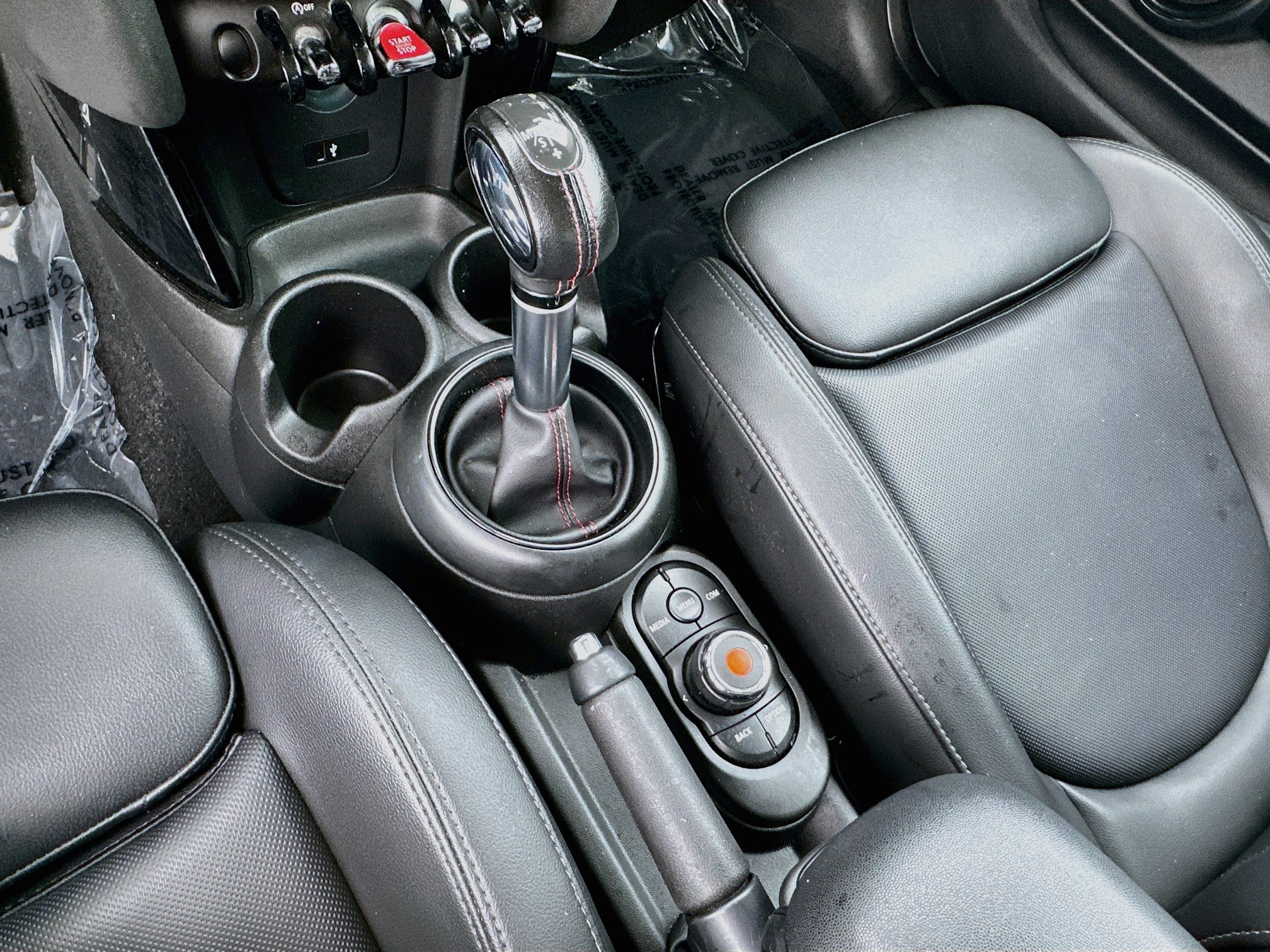 Used 2019 MINI Cooper S w/ Signature Upholstery Package FWD image 16