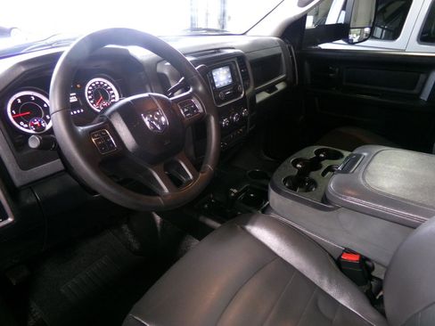 Used 2014 RAM 2500 Tradesman w/ Chrome Appearance Group image 15