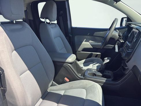 Used 2022 Chevrolet Colorado W/T RWD image 23