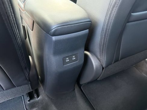 Certified 2025 Nissan Kicks SR FWD image 30
