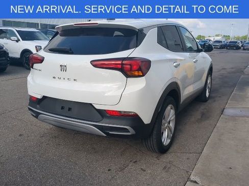 Certified 2024 Buick Encore GX Preferred FWD image 6