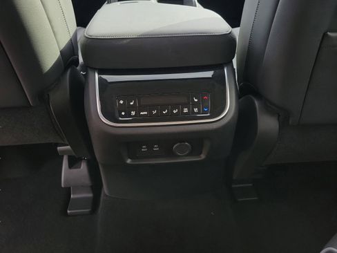 Used 2025 INFINITI QX80 Luxe RWD image 27