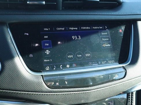 New 2026 Cadillac XT5 Luxury w/ LPO, ONYX Package image 5