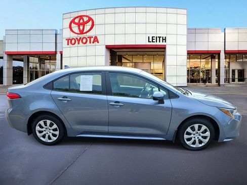 Used 2026 Toyota Corolla LE image 4