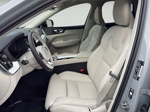 New 2026 Volvo XC60 T8 Ultra w/ Protection Package Premier image 10