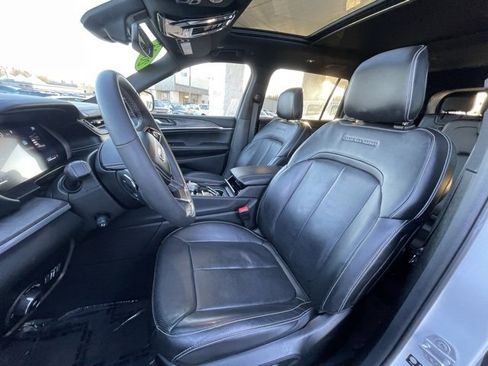 Used 2023 Jeep Grand Cherokee L Overland image 27