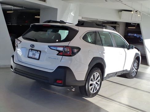 Used 2024 Subaru Outback image 4