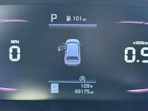 Used 2023 Kia Soul LX w/ LX Technology Package FWD image 23