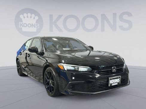 Used 2023 Honda Civic Sport image 10
