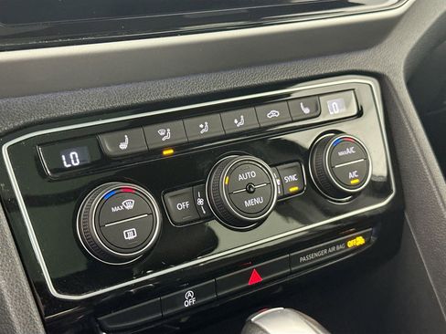 Used 2023 Volkswagen Atlas Cross Sport SEL R-Line image 15