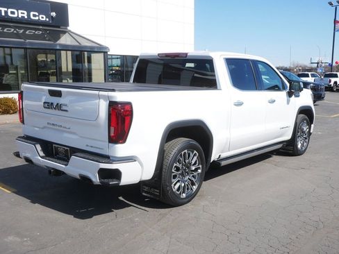 Used 2024 GMC Sierra 1500 Denali Ultimate image 7