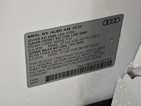 Used 2025 Audi Q3 2.0T Premium w/ Convenience Package AWD/4WD image 35