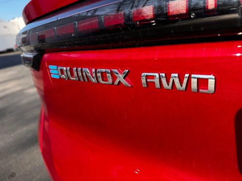 New 2026 Chevrolet Equinox EV LT w/ Comfort Package image 32