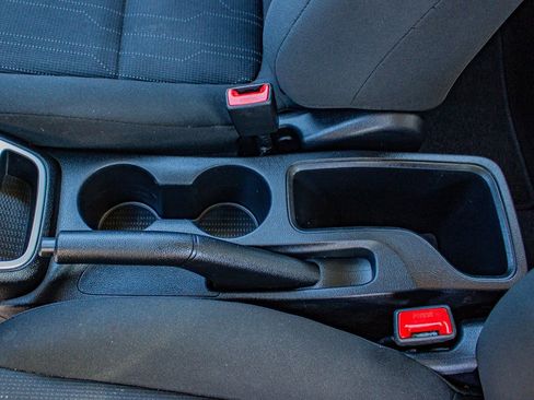 Used 2022 Hyundai Venue SE image 28