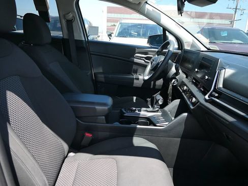 Used 2023 Kia Sportage LX FWD image 23