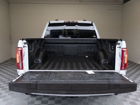 Used 2025 Ford F150 Raptor AWD/4WD image 16