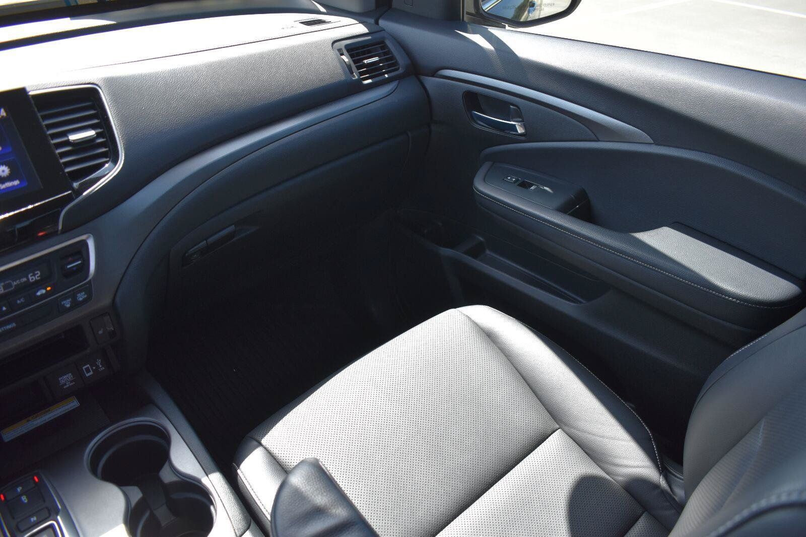 Used 2023 Honda Ridgeline RTL-E image 25