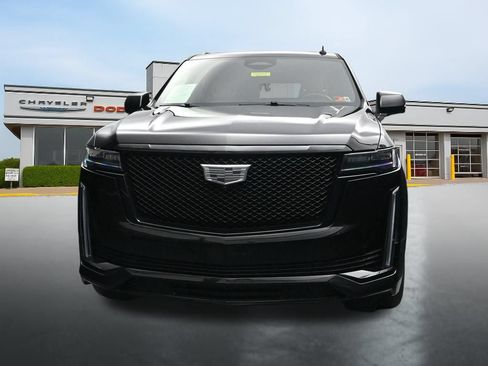 Used 2022 Cadillac Escalade ESV Sport w/ Touring Package AWD/4WD image 8