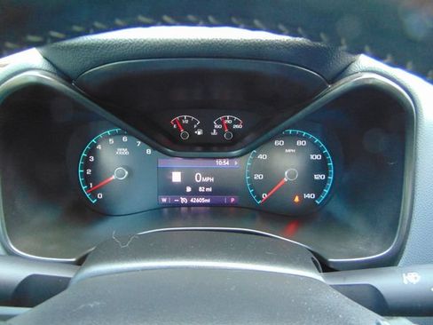 Used 2021 Chevrolet Colorado Z71 w/ Safety Package AWD/4WD image 16