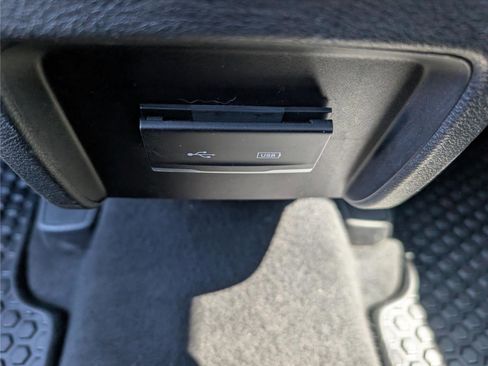 Used 2020 Jeep Cherokee Latitude Plus w/ Cold Weather Group image 15