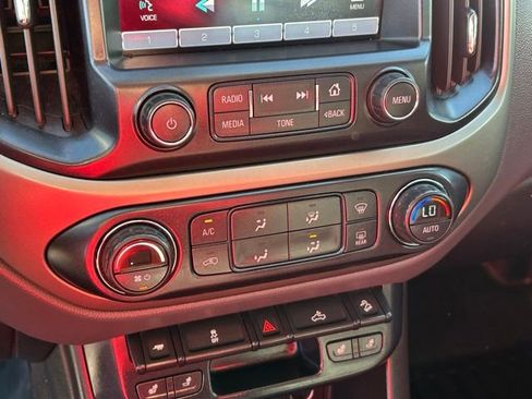 Used 2015 Chevrolet Colorado Z71 image 28