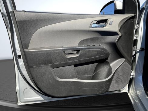 Used 2017 Chevrolet Sonic LT image 23