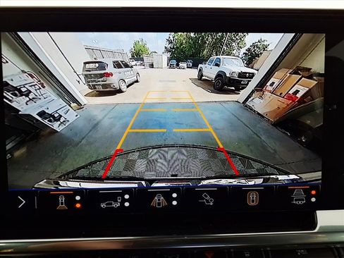 New 2026 GMC Sierra 1500 SLT image 4