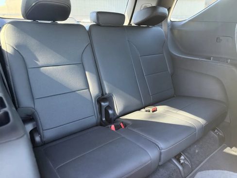 Used 2025 Chevrolet Traverse High Country w/ LPO, Floor Liner Package AWD/4WD image 19