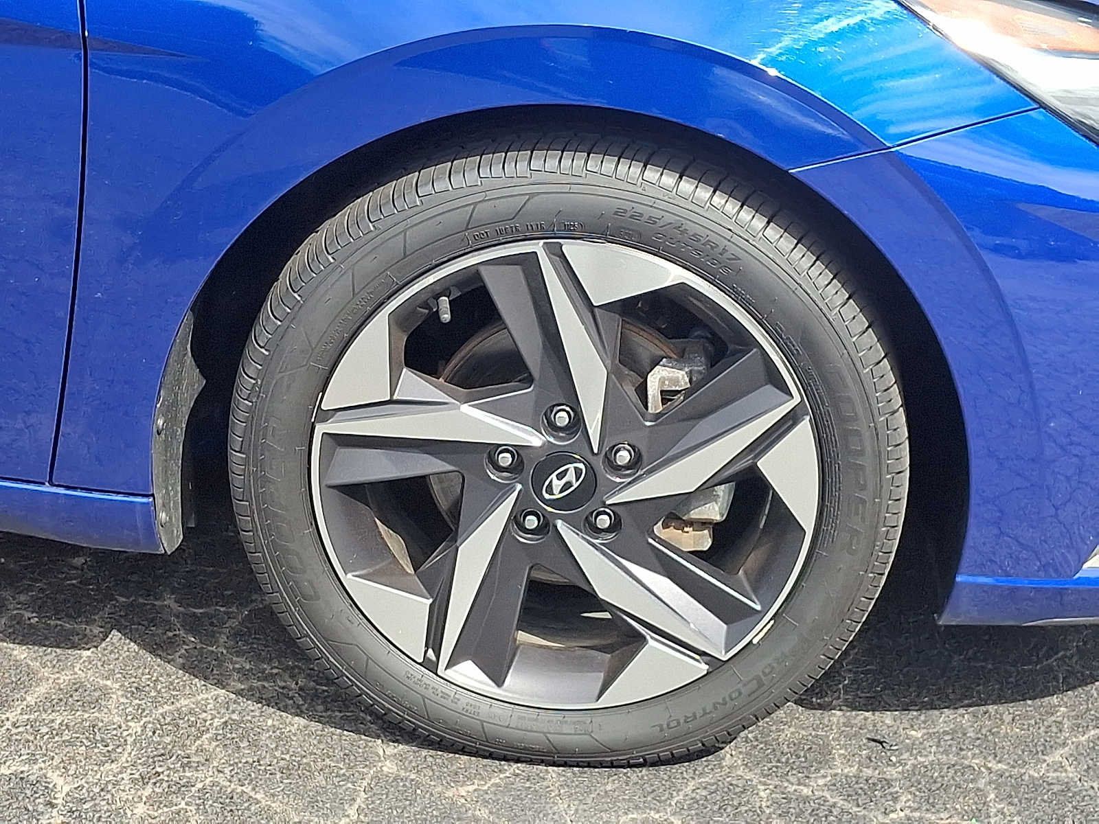 Used 2021 Hyundai Elantra SEL w/ Convenience + Premium Package FWD image 8