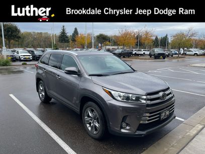 Used 2018 Toyota Highlander Limited Platinum