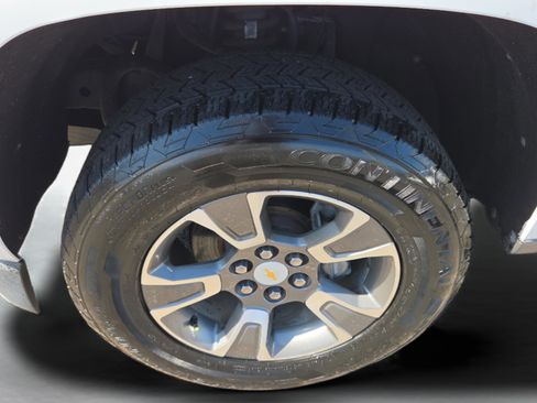 Used 2017 Chevrolet Colorado Z71 image 28