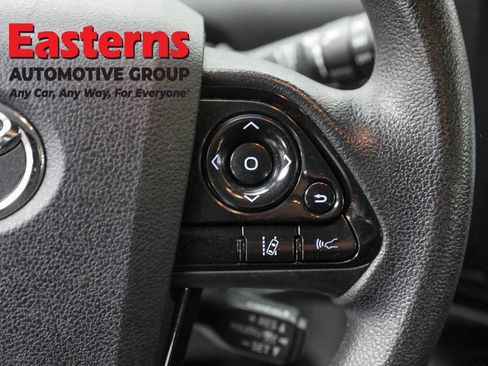 Used 2022 Toyota Prius LE image 16