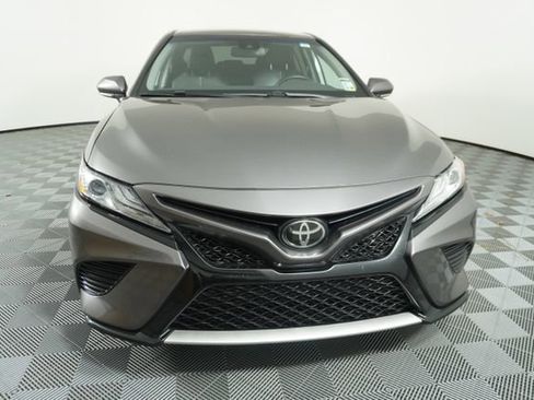 Used 2020 Toyota Camry XSE image 2
