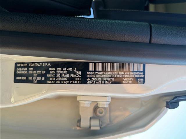 Used 2023 Jeep Renegade Latitude AWD/4WD image 26