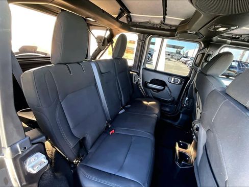 Used 2018 Jeep Wrangler Unlimited Sport S image 20