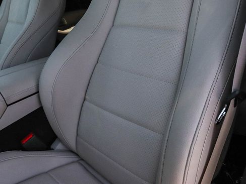Used 2024 Mercedes-Benz GLE 350 4MATIC image 32