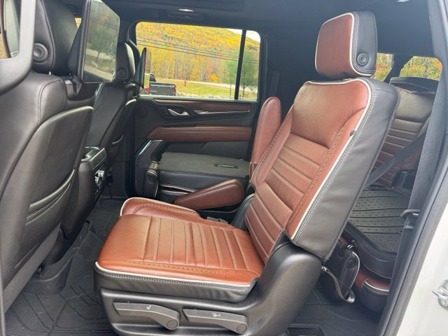 Certified 2024 GMC Yukon XL Denali Ultimate AWD/4WD image 12