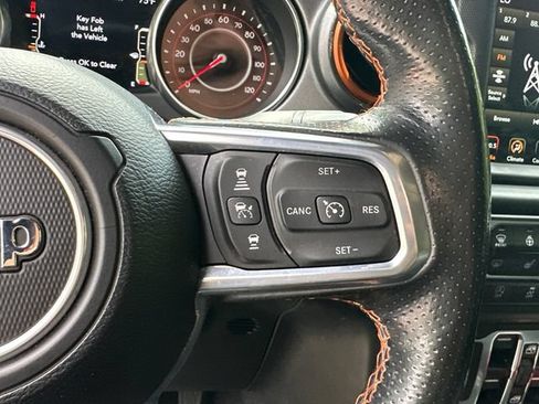 Used 2021 Jeep Gladiator Mojave AWD/4WD image 26