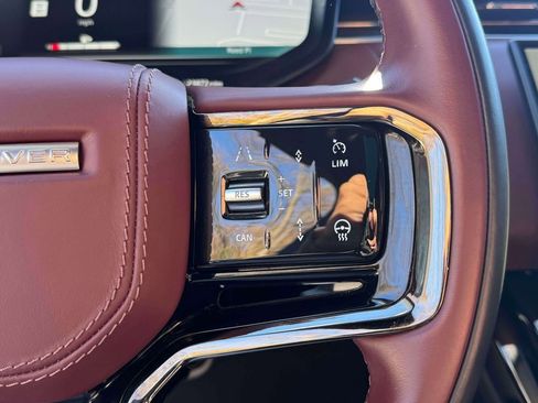 Used 2023 Land Rover Range Rover Sport SE Dynamic image 22