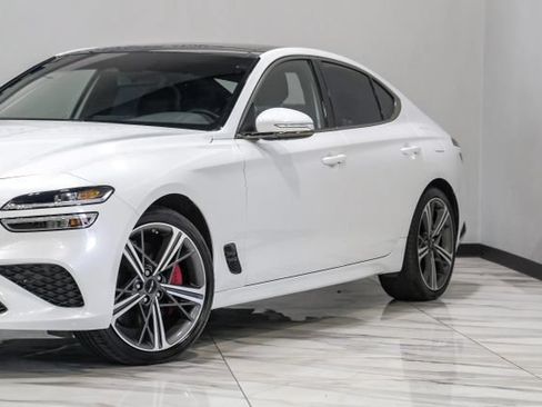 Used 2024 Genesis G70 2.5T w/ Sport Prestige Package RWD image 9