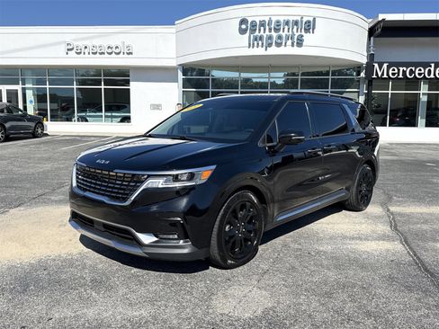 Used 2022 Kia Carnival SX image 1
