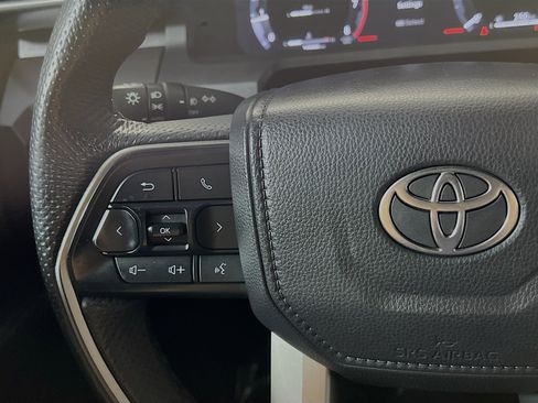 Used 2025 Toyota Tacoma TRD Sport w/ TRD Sport Upgrade Package RWD image 19
