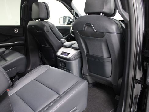 New 2026 Lincoln Navigator L Reserve w/ Jet Appearance Package AWD/4WD image 36