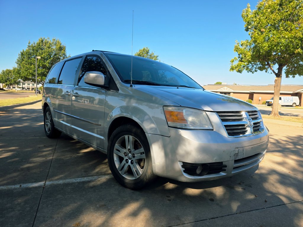 Used 2010 Dodge Grand Caravan SXT FWD image 7