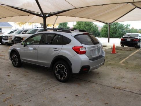 Used 2017 Subaru Crosstrek 2.0i Premium image 5