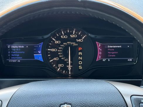 Used 2013 Lincoln MKX AWD image 35