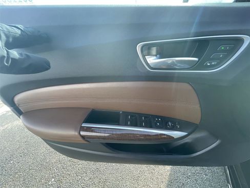 Used 2020 Acura TLX w/Technology Pkg image 12
