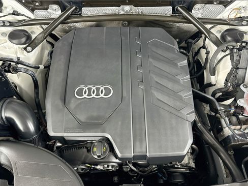 Used 2021 Audi Q5 2.0T Premium w/ Convenience Package AWD/4WD image 12